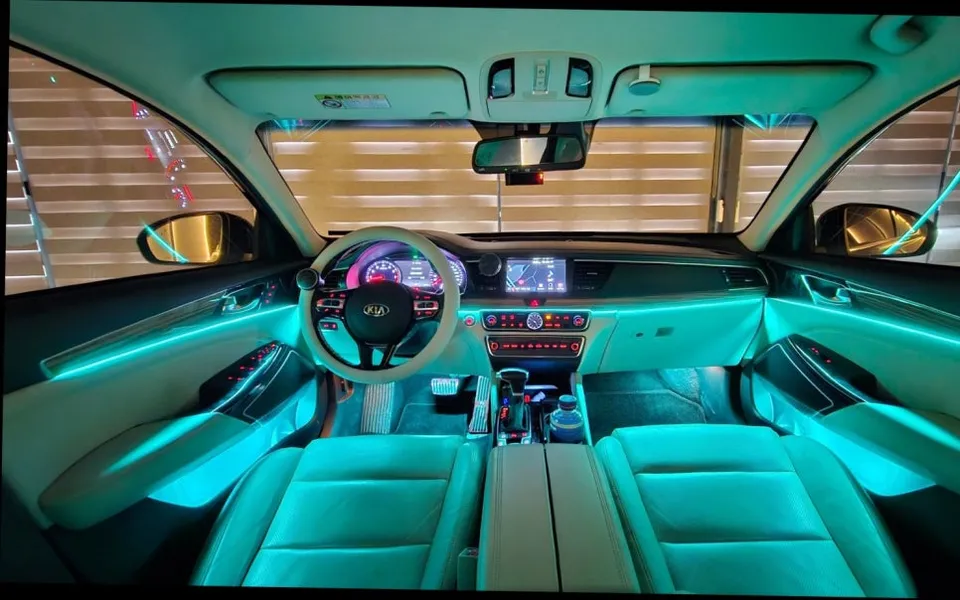 Kia K7 Ambient Lighting Review — Luxe Interior Without OEM