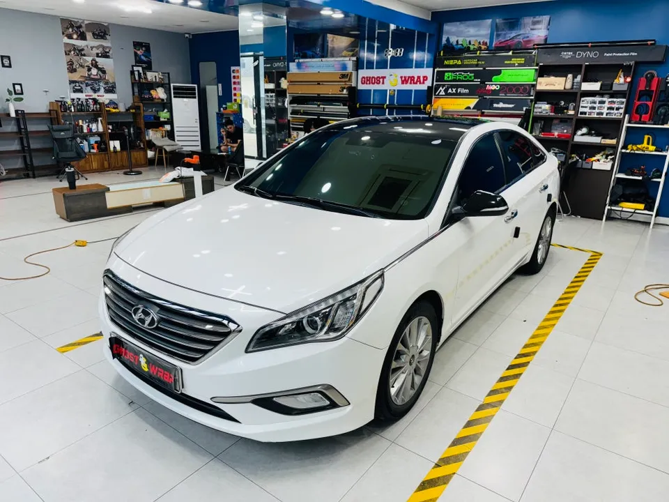 Hyundai Sonataのカーラッピング事例|費用目安・仕上がり 施工写真 2-1
