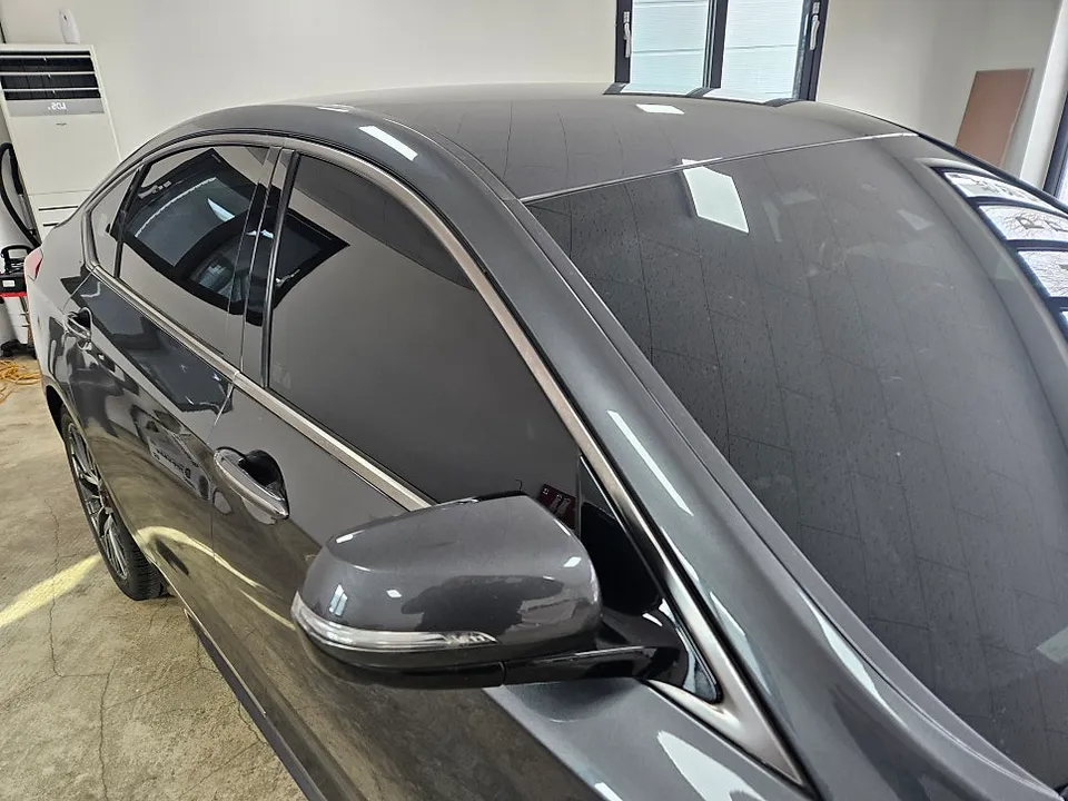 Genesis G70 vinyl wrap - Genesis G70 Vinyl Wrap Review: Chrome Delete Transformation photo 3
