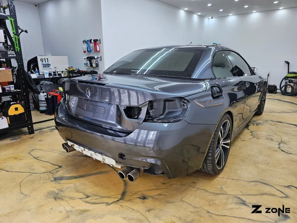 BMW 4 Seriesのカーラッピング事例｜パールメタルの輝き 施工写真 3-2