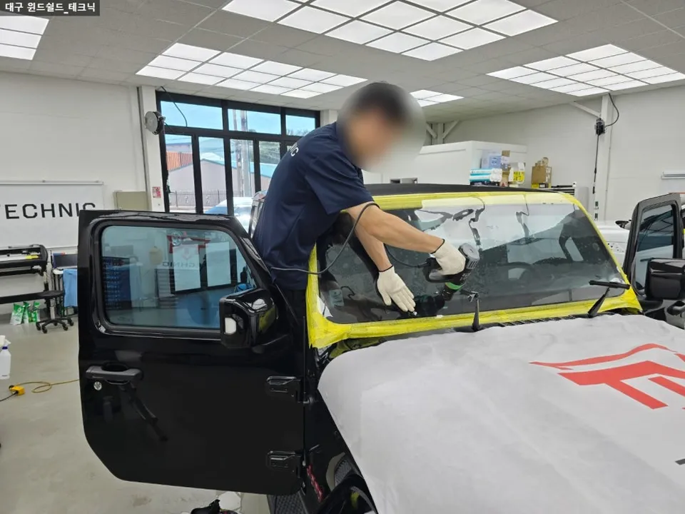 Jeep WranglerのPPF施工事例｜費用目安と仕上がり 施工写真 1-3