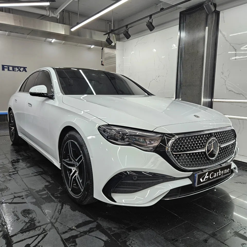 メルセデス・ベンツ Eクラス W213 カーラッピング事例|費用目安・仕上がり 施工写真 1-3