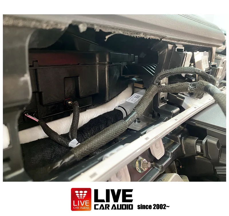 Hyundai Santa Fe MX5 car audio - Hyundai Santa Fe MX5 Audio Upgrade Review photo 4