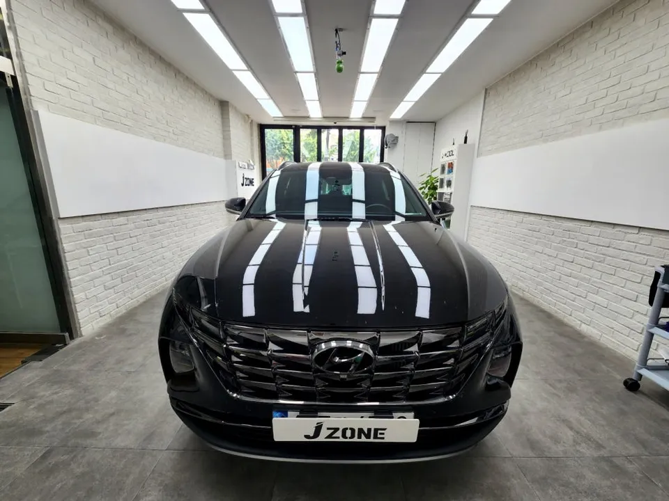 Hyundai Tucson NX4のカーフィルム施工事例|費用目安・仕上がり 施工写真 2-1