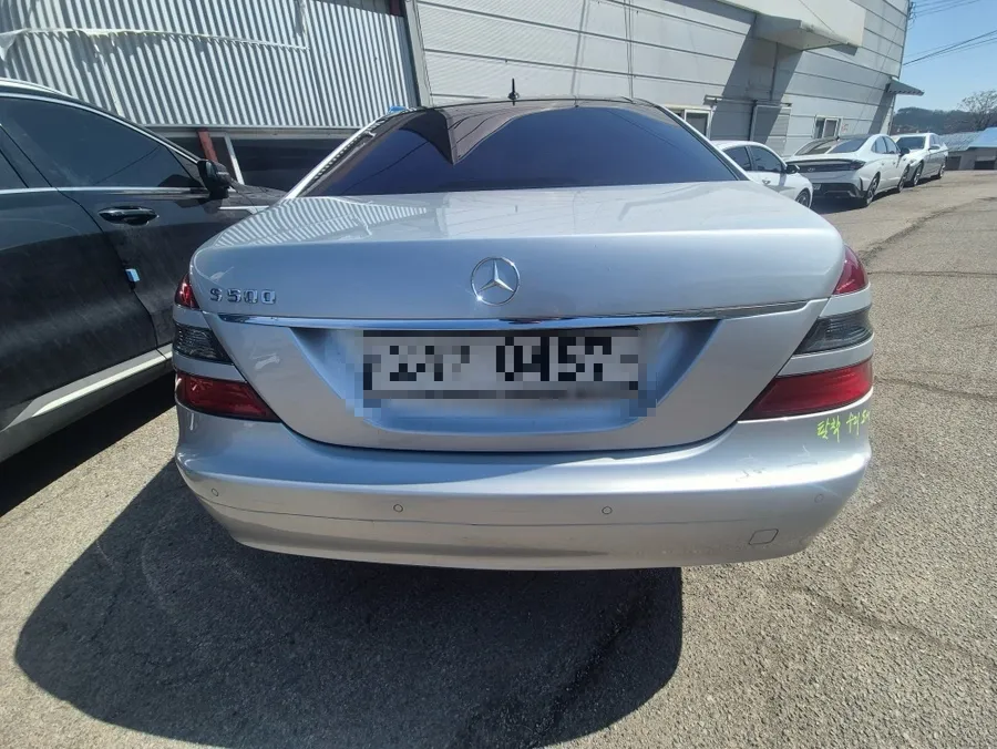 Mercedes-Benz S500 Body Repair & Painting Review — Flawless Resto photo 2