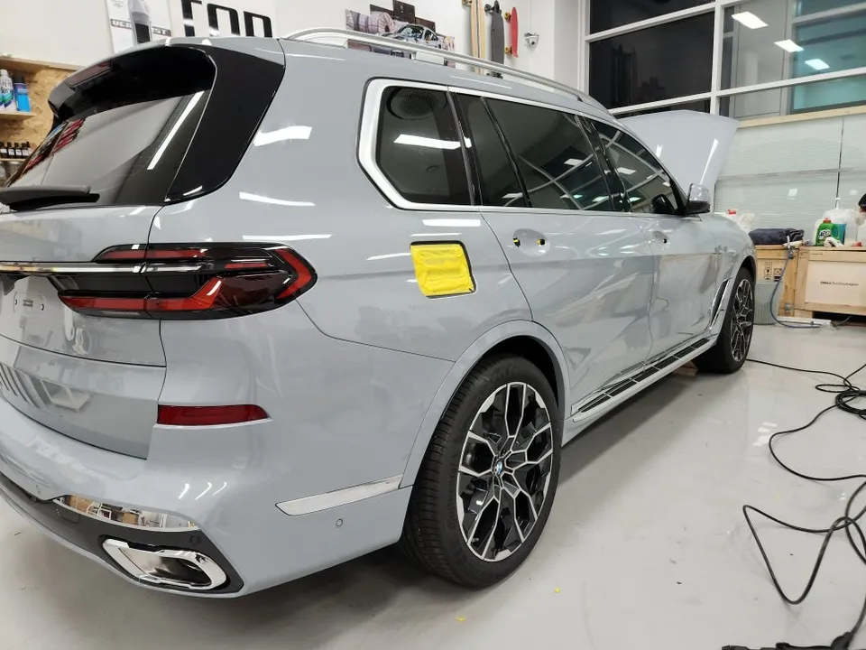 BMW X7のPPF施工事例|費用目安・仕上がり 施工写真 1-3