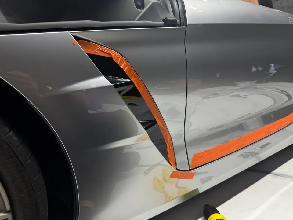 BMW Z4 vinyl wrap - BMW Z4 GT Silver Full Wrap Review - High Gloss Metallic Finish photo 3