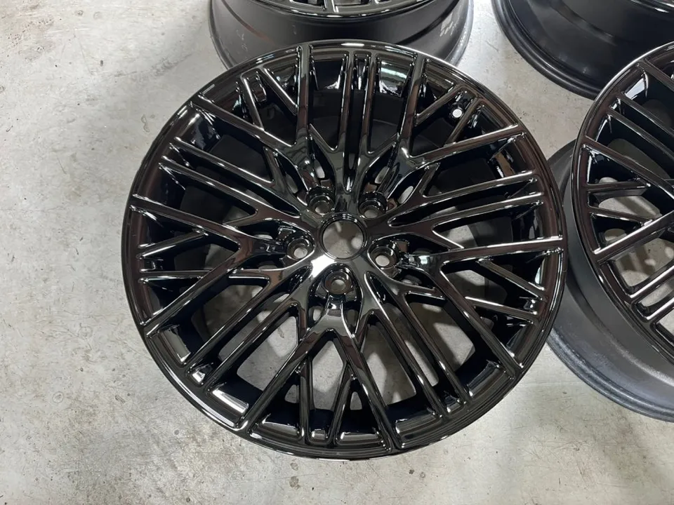 Genesis G90 Wheel Repair & Painting Review - Stardust Black