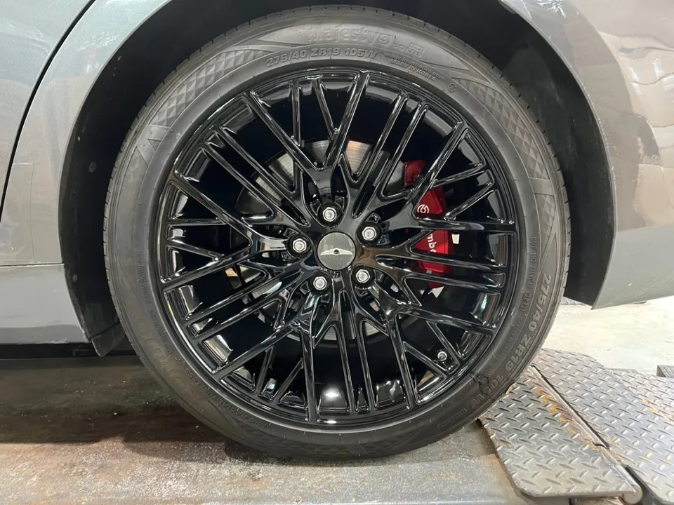 Genesis G90のホイールリペア・塗装事例 写真