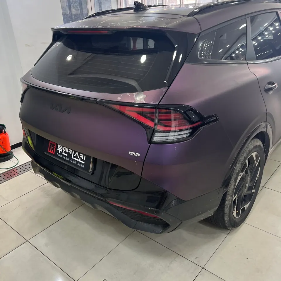Kia Sportageのカーラッピング事例|費用目安・仕上がり 施工写真 1-2