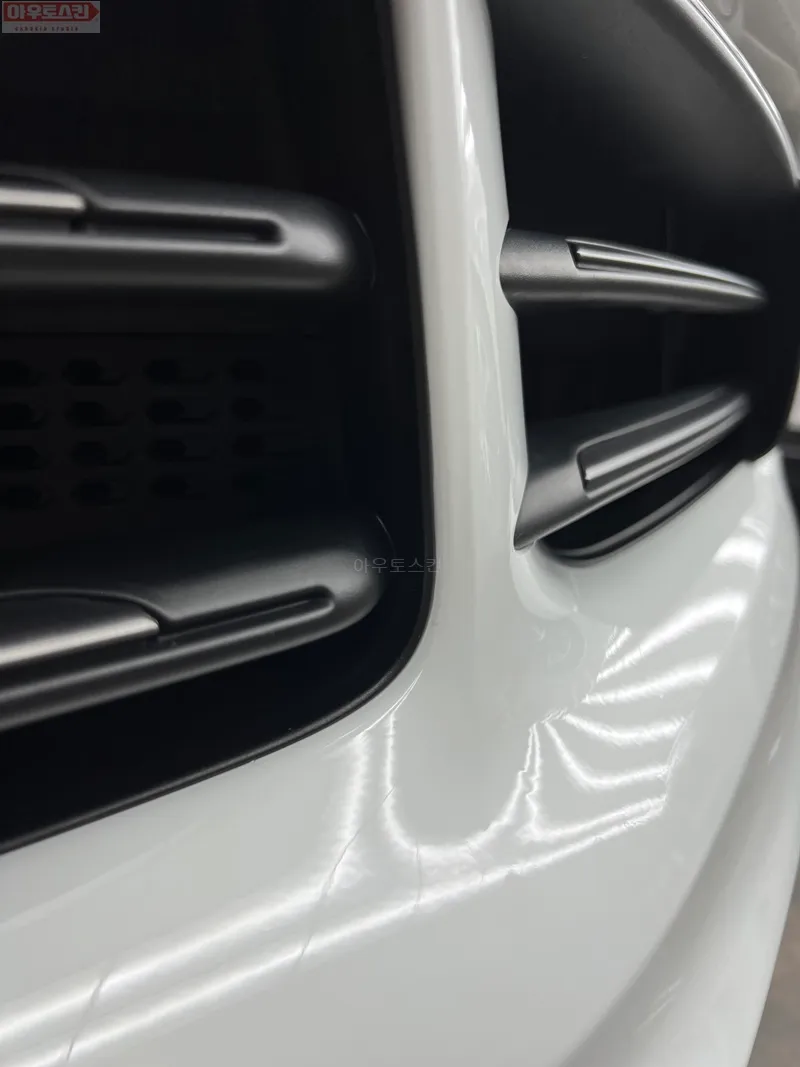Porsche Cayenne ppf - Porsche Cayenne PPF Installation Review: Rock Chip Protection photo 4