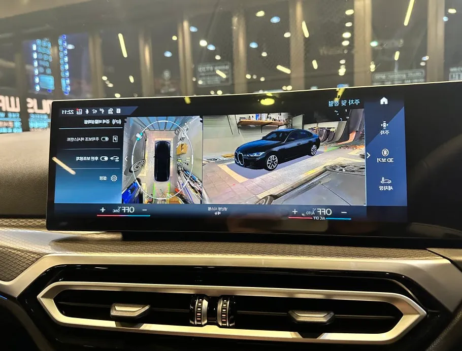 BMW i4 around view - BMW i4 Around View Monitor Review — Enhanced Parking & Safety photo 3