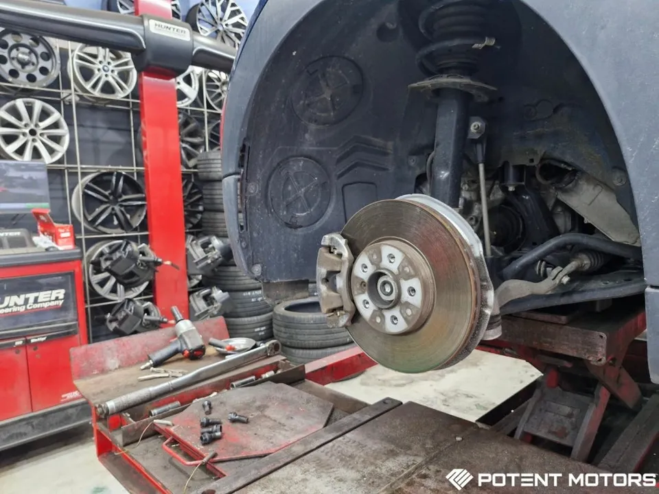 MINI Clubman - MINI Clubman Tire Replacement Review - Kumho Majesty 9 photo 3