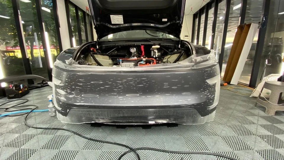 Tesla Model Y PPF施工事例｜無光フィルムの費用目安 施工写真 2-2