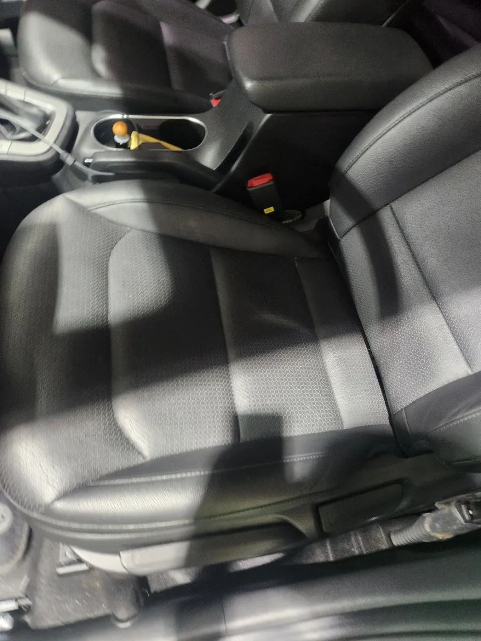 Hyundai Elantra seat ventilation - Hyundai Elantra Seat Heating & Ventilation Review — Essential Win photo 3