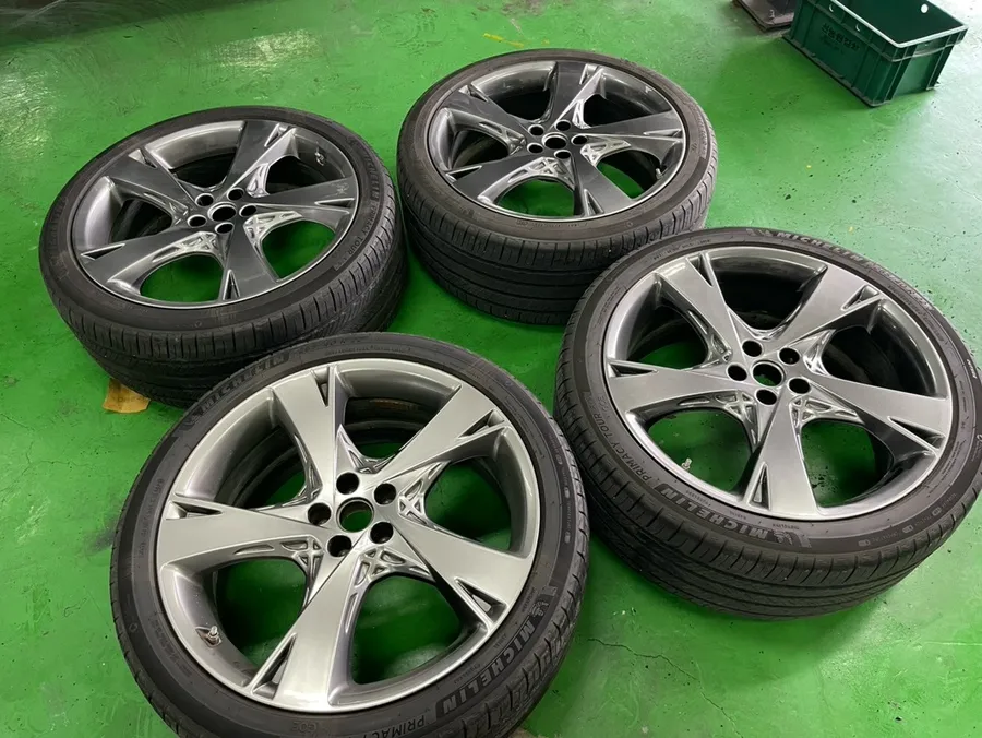 Genesis GV80 wheel repair - Genesis GV80 Wheel Refinishing Review — Gloss Black Transformatio photo 6