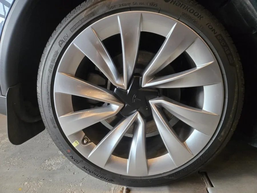 Tesla Model Y Juniper wheel repair - Tesla Model Y Juniper Wheel Repair Review photo 4