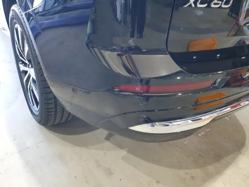 Volvo XC60 body repair - Volvo XC60 Rear Bumper Repair & Lamp Replacement Review photo 3