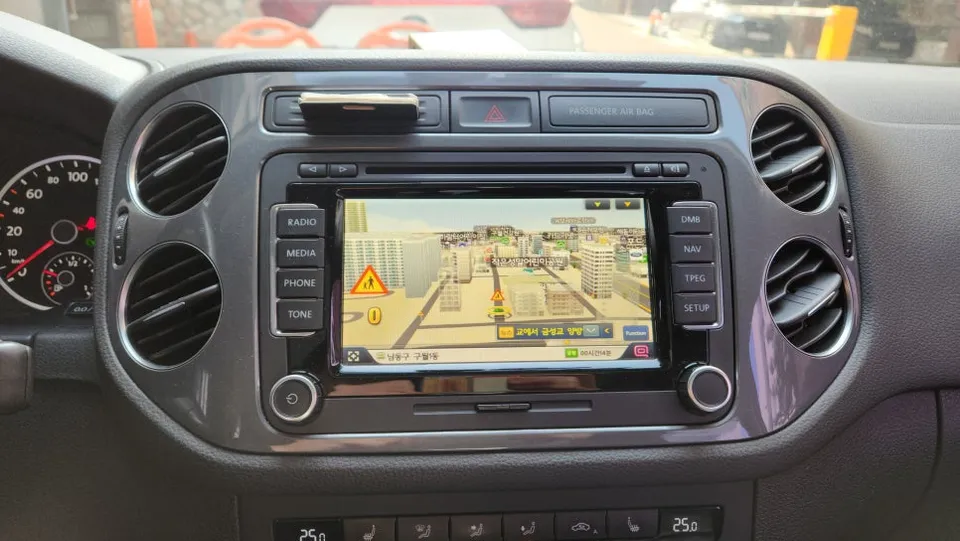 Volkswagen Tiguan dash cam - Volkswagen Tiguan Dash Cam Installation Review photo 4