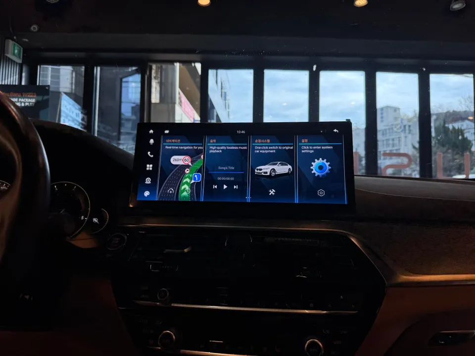 BMW 5 Series G30のAndroid Auto・CarPlay取付事例 施工写真 3-1