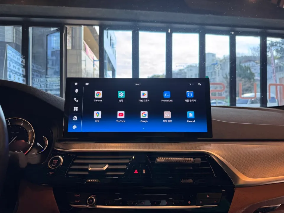 BMW 5 Series G30のAndroid Auto・CarPlay取付事例 施工写真 1-2