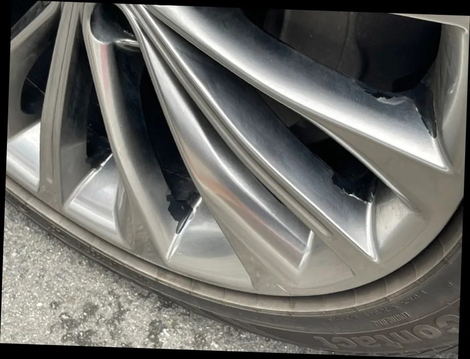 Kia K900 wheel repair - Kia K900 Wheel Repair & Refinishing Review — Professional Restoration photo 3