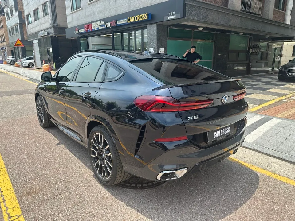 BMW X6のPPF施工事例|無光PPFと室内ラッピング 施工写真 3-1