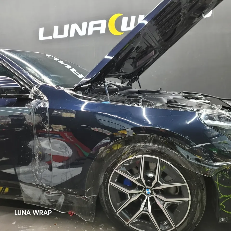 BMW 5 Series G60 PPF施工事例:費用目安と仕上がり 施工写真 1-3