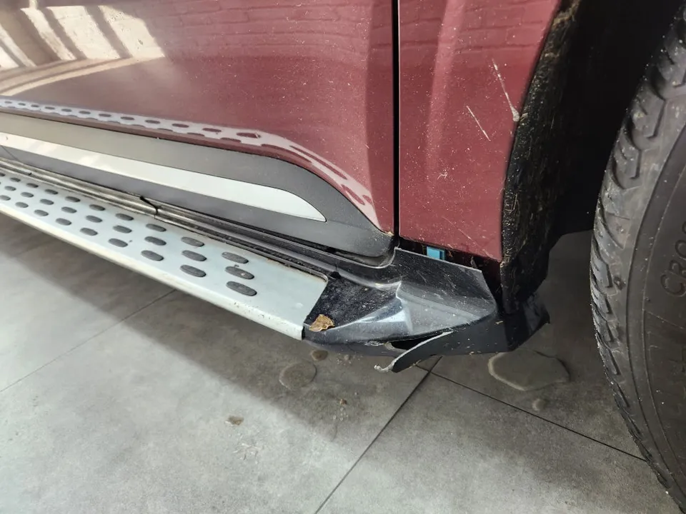 Kia Carnival body kit - Kia Carnival Body Kit Installation Review photo 4