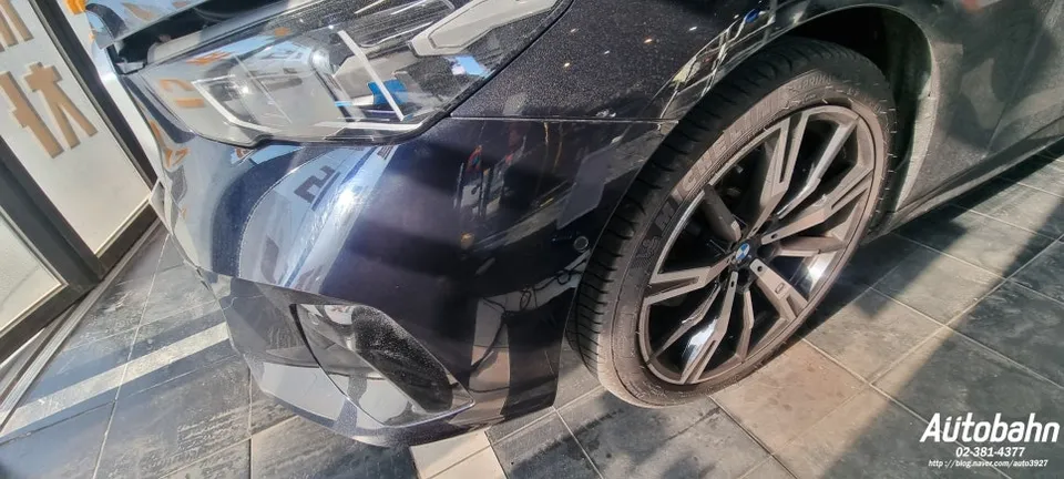 BMW 5 Seriesのガラスコーティング事例|費用目安・仕上がり 施工写真 1-3