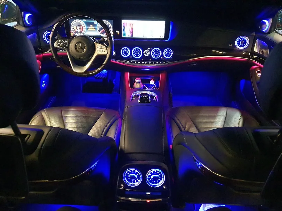 Mercedes-Benz S560 W222 ambient lighting - Mercedes-Benz S560 Ambient Lighting Upgrade - Enhanced Interior photo 5