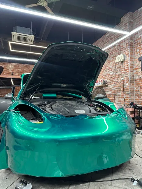 Porsche Panamera vinyl wrap - Porsche Panamera Emerald Vinyl Wrap Review - Stunning Color Chang photo 5