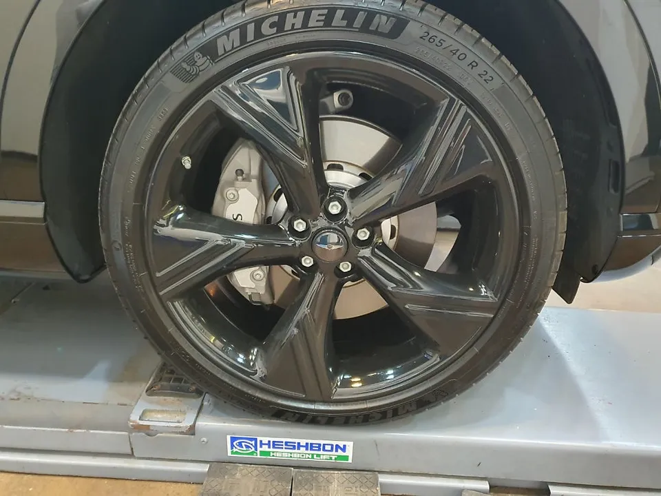 Genesis GV80 Brake Upgrade Review: Red Caliper Coilover Install photo 2