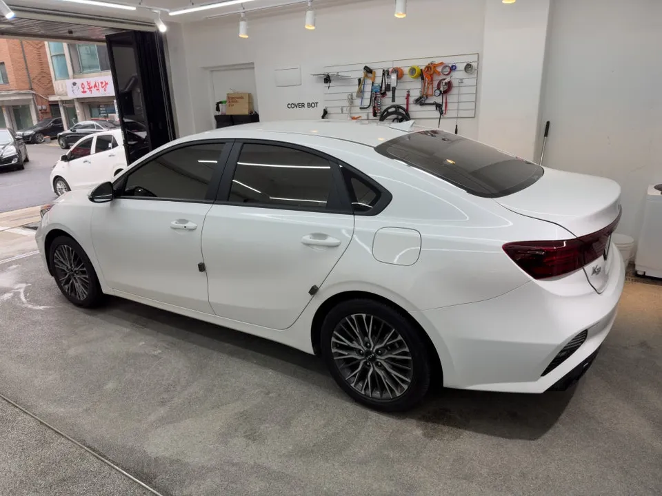 Kia K3 Vinyl Wrap Review: White Pink Finish photo 2