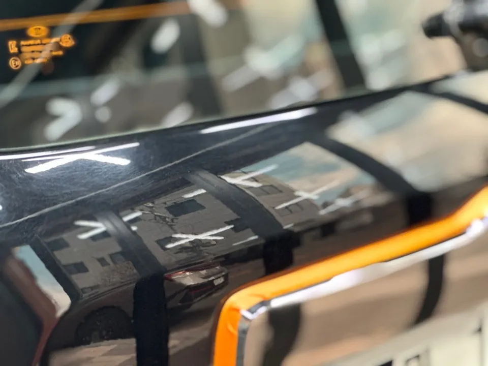 Kia Mohaveのガラスコーティング事例 施工写真 1-2