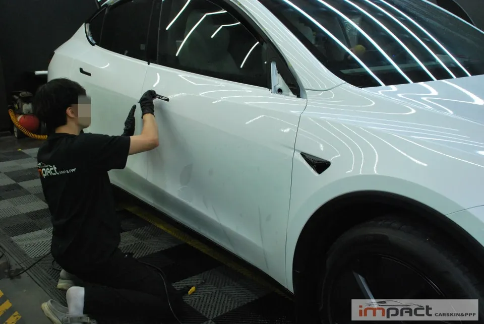 Tesla Model Y PPF施工事例|費用目安・仕上がり 施工写真 3-1