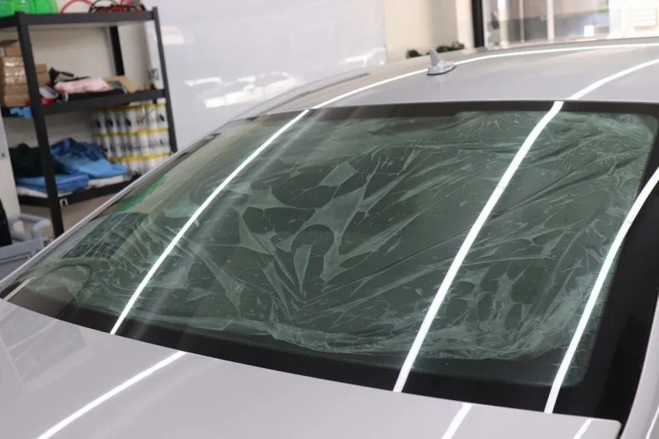 Audi A6のカーフィルム施工事例｜費用目安・仕上がり 施工写真 1-2