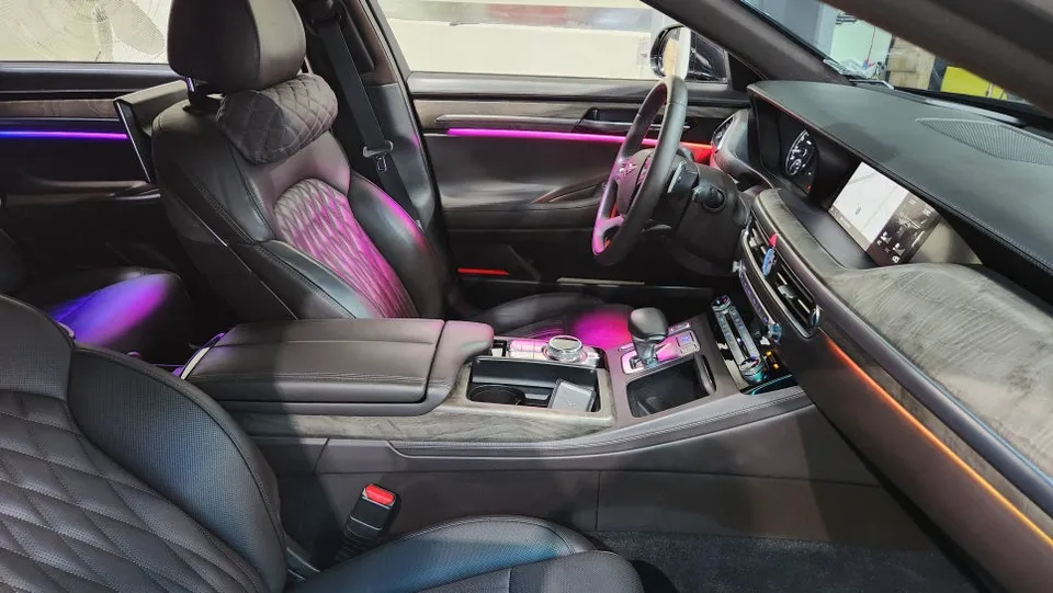 Genesis G90 ambient lighting - Genesis G90 Ambient Lighting Installation Review photo 4