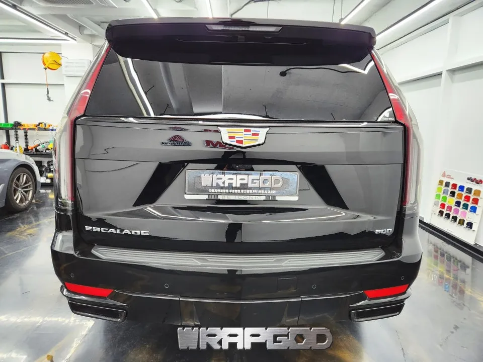 Cadillac EscaladeのPPF施工事例：費用目安と仕上がり 施工写真 2-2