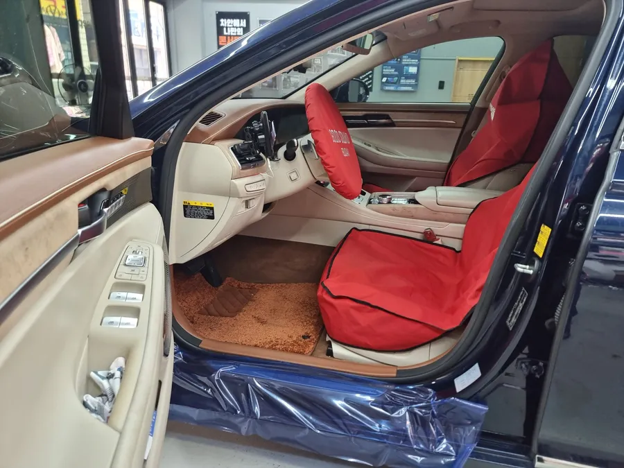Genesis G90のカーオーディオ施工事例 施工写真 3-2