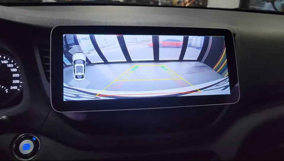 Hyundai TucsonのAndroid Auto・CarPlay取付事例 施工写真 4-2