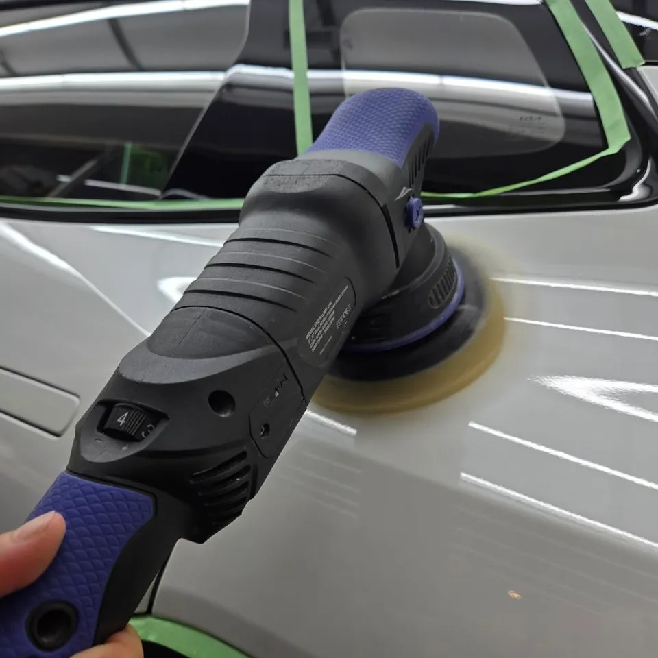 Kia EV4のガラスコーティング事例 施工写真 3-2