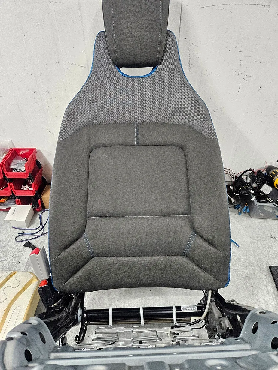 BMW i3 seat ventilation - BMW i3 Seat Heating Repair Review — Affordable Solution photo 5