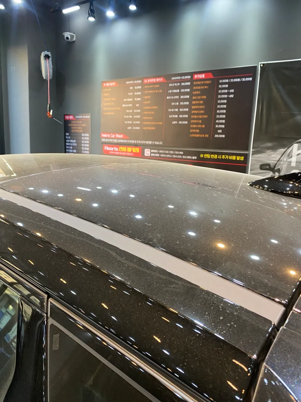 Kia EV6のガラスコーティング事例|雨天時の視界改善 施工写真 2-2