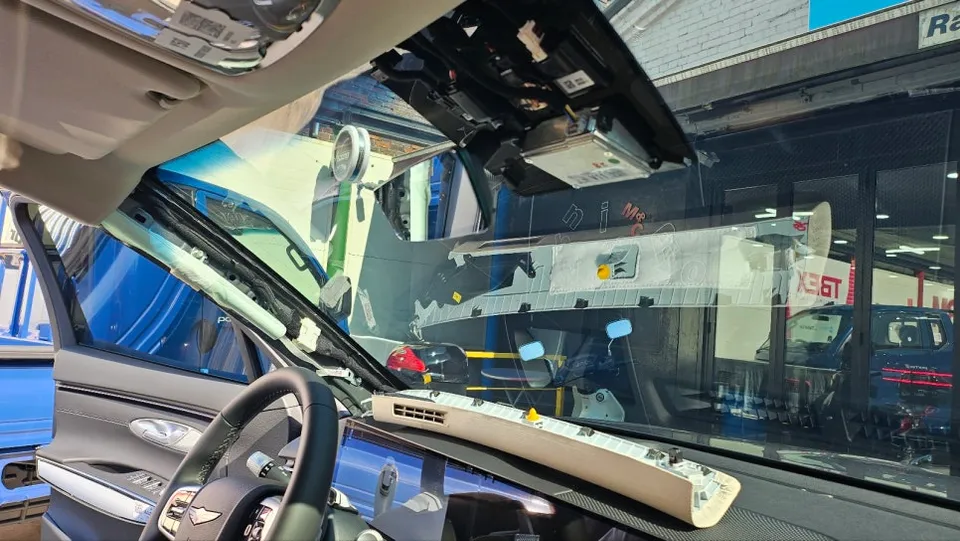 Genesis GV70 dash cam - Genesis GV70 Dash Cam Installation Review photo 3