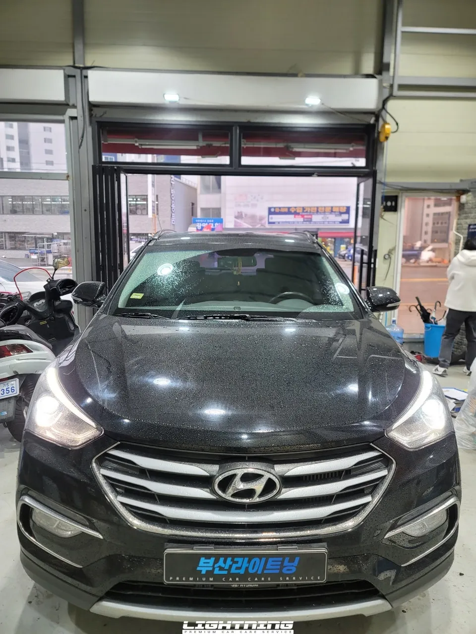 Hyundaiのドライブレコーダー取付事例 施工写真 1-1