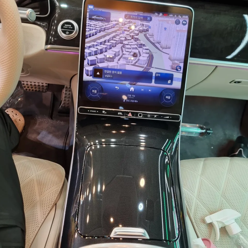 Mercedes-Benz S-Class W223の室内PPF施工事例 施工写真 3-2
