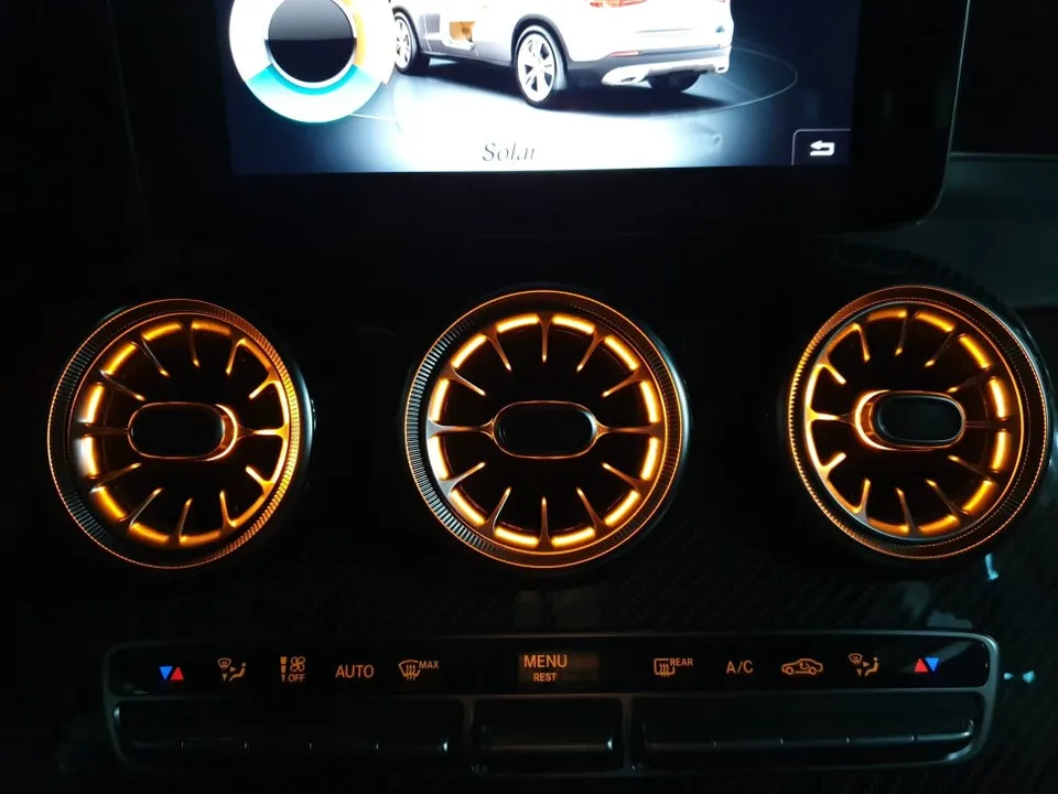 Mercedes-Benz GLCのカーオーディオ施工事例 施工写真 4-2