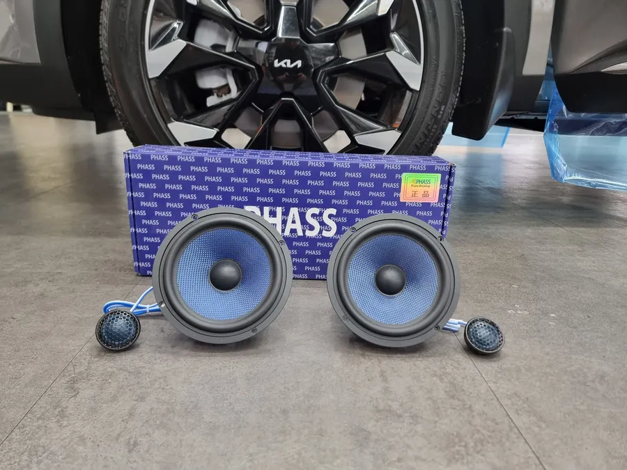 Kia Sorento MQ4 car audio - Kia Sorento MQ4 Car Audio Upgrade Review — Sound Quality photo 4