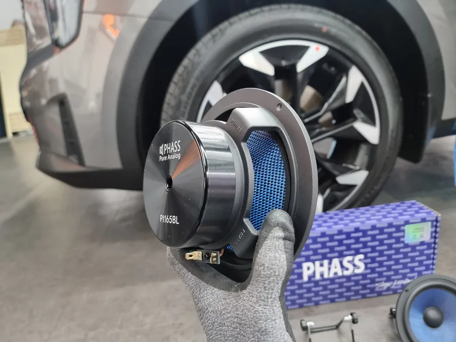 Kia Sorento MQ4 car audio - Kia Sorento MQ4 Car Audio Upgrade Review — Sound Quality photo 6